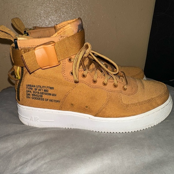 Nike SF AIR Force Mid Desert Ochre